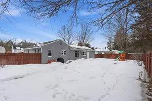 37 Sterling St, Lancaster, MA 01523 - Photo 27