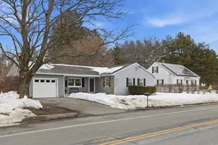 37 Sterling St, Lancaster, MA 01523 - Photo 3