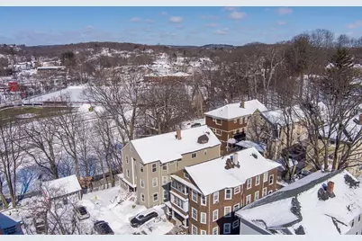 10 Lucian St, Worcester, MA 01603 - Photo 3