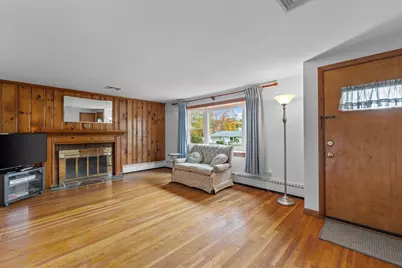 231 Central Street, Framingham, MA 01701 - Photo 5