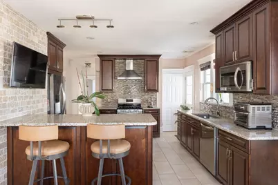 305 Webster St. #2, Newton, MA 02466 - Photo 1