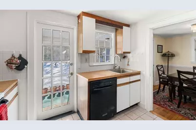 150 Laurel Drive, Needham, MA 02492 - Photo 7