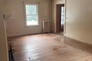 41 Dartmouth St, Holyoke, MA 01040 - Photo 5