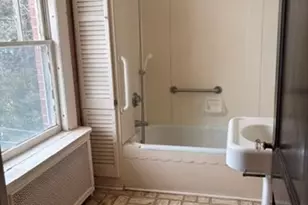 41 Dartmouth St, Holyoke, MA 01040 - Photo 7