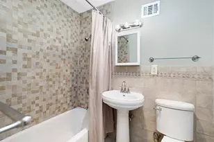 32 Juniper St, Brookline, MA 02445 - Photo 9