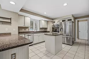 86 Hunter Rd, Uxbridge, MA 01569 - Photo 3