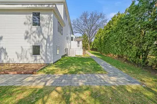124 Deborah Rd, Newton, MA 02459 - Photo 3