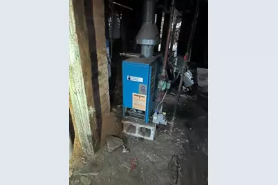 14 Slater St, Webster, MA 01570 - Photo 17