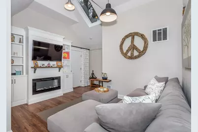 32 Billings St #32R, Sharon, MA 02067 - Photo 1