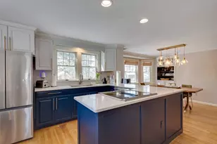 17 Cranston Rd, Winchester, MA 01890 - Photo 9