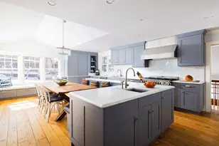 18 Moffat Rd, Newton, MA 02468 - Photo 9