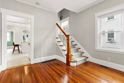 52 Warren St, Arlington, MA 02474 - Photo 5