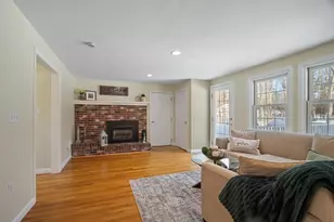 34 Clover Hill Dr, Chelmsford, MA 01824 - Photo 11