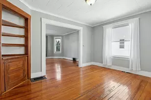 88 Crescent St, Franklin, MA 02038 - Photo 7