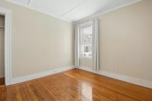 88 Crescent St, Franklin, MA 02038 - Photo 9