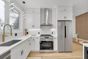 19 Keith St, Watertown, MA 02472 - Photo 7