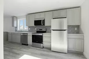 23 Blake St, Revere, MA 02151 - Photo 3