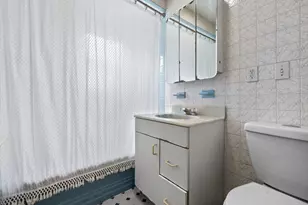 69-71 Sterling St, Somerville, MA 02144 - Photo 11