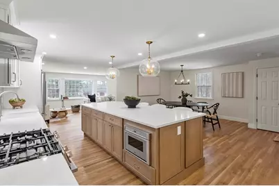 33 Oak Hill Rd, Wayland, MA 01778 - Photo 3