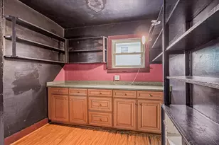 374 East St, Ludlow, MA 01056 - Photo 7