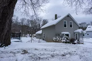 24 Railroad Ave, Dudley, MA 01507 - Photo 3