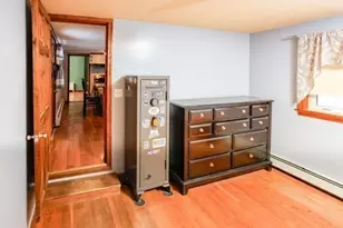 24 Railroad Ave, Dudley, MA 01571 - Photo 15