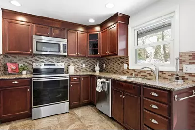 23 Hamilton Road, Peabody, MA 01960 - Photo 15