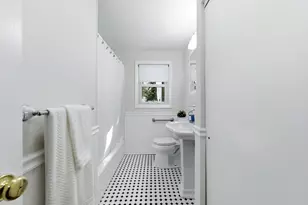 23 Hamilton Rd, Peabody, MA 01960 - Photo 17