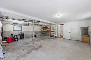 23 Hamilton Rd, Peabody, MA 01960 - Photo 25