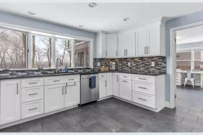 18 Greensboro Rd, Dedham, MA 02026 - Photo 15