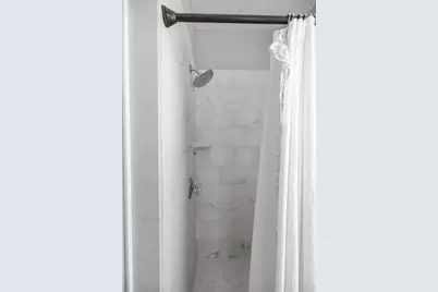 645 E 6th St, Boston, MA 02127 - Photo 27