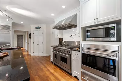 10 Queen Anne Rd, Hopkinton, MA 01748 - Photo 11