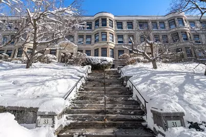 33 Westbourne Ter #4, Brookline, MA 02446 - Photo 1