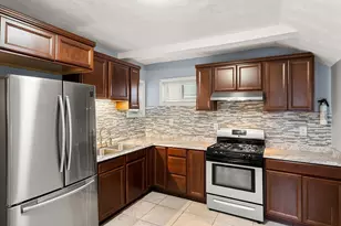 33 Waumbeck St, Boston, MA 02121 - Photo 7