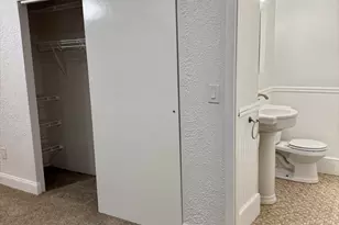 685 Oak St, Brockton, MA 02301 - Photo 15