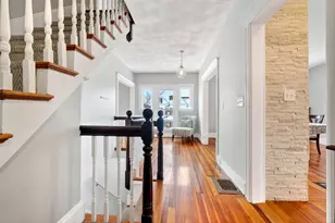 48 Malvern St, Melrose, MA 02176 - Photo 19