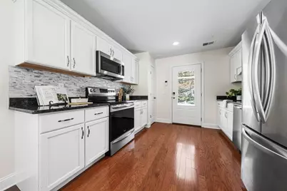 10 Mickelson Ln #10, Bedford, MA 01730 - Photo 11