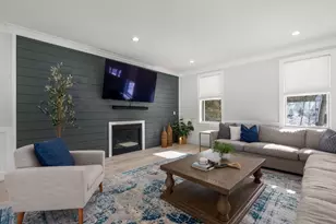 2 Lincoln Ct, Medfield, MA 02052 - Photo 5