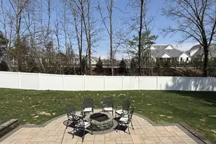 2 Lincoln Ct, Medfield, MA 02052 - Photo 37