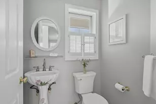 1200 Salem St, Lynnfield, MA 01940 - Photo 11