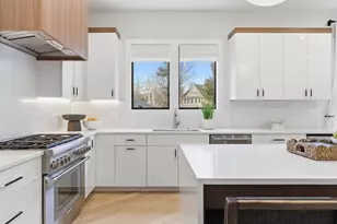 16-18 Josselyn Pl, Newton, MA 02461 - Photo 3