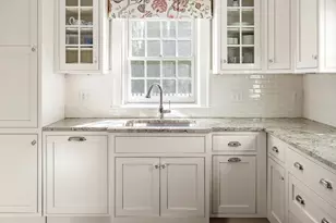 12 Yale St, Winchester, MA 01890 - Photo 5