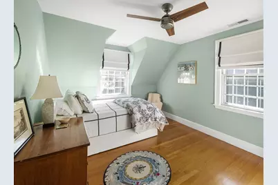 12 Yale St, Winchester, MA 01890 - Photo 23
