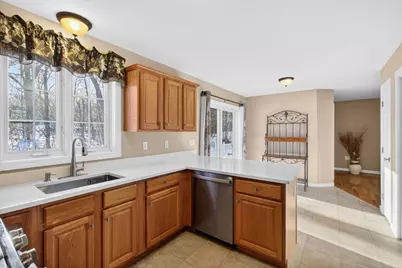 23 Clough Dr, Dracut, MA 01826 - Photo 7