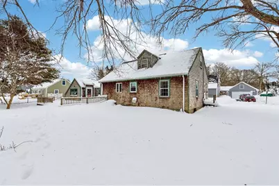 21 George St, Dartmouth, MA 02748 - Photo 9