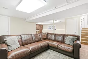 10 Rolling Ln, Framingham, MA 01701 - Photo 15