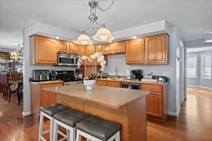 8 Wamsutta Ridge Dr, Charlton, MA 01507 - Photo 11