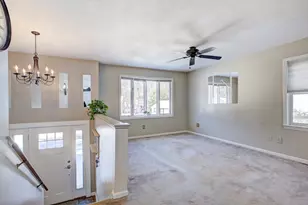 43 Marmon Ct, Springfield, MA 01129 - Photo 3