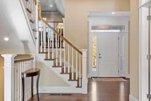 31 Crenshaw Ln, Andover, MA 01810 - Photo 5