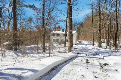 429 Moore St, Ludlow, MA 01056 - Photo 3